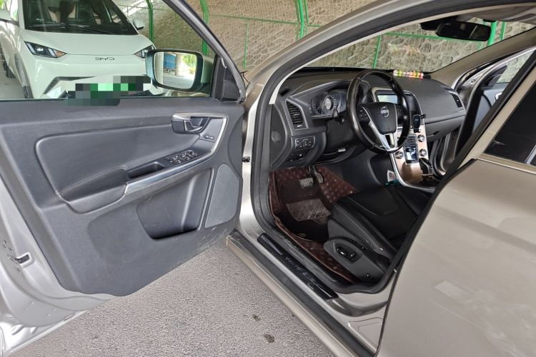 Used Volvo XC60 2016 T5 Smart Upgrade Model Driver Seat