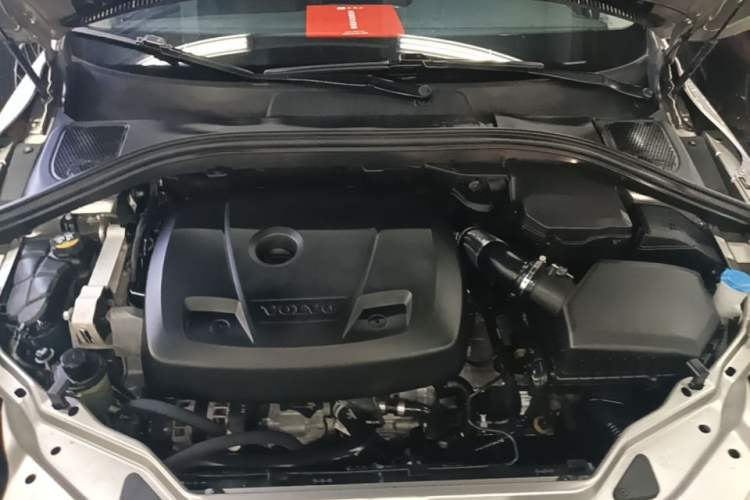 Used Volvo XC60 2016 T5 Smart Version Engine Bay