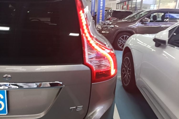 Used Volvo XC60 2016 T5 Smart Version Exterior 3