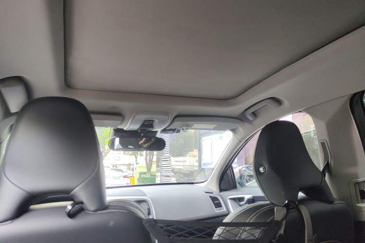 Used Volvo XC60 2016 T5 AWD Zhiyuan Edition Headliner