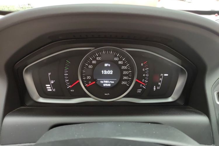 Used Volvo XC60 2016 T5 Smart Upgrade Model Instrument Cluster