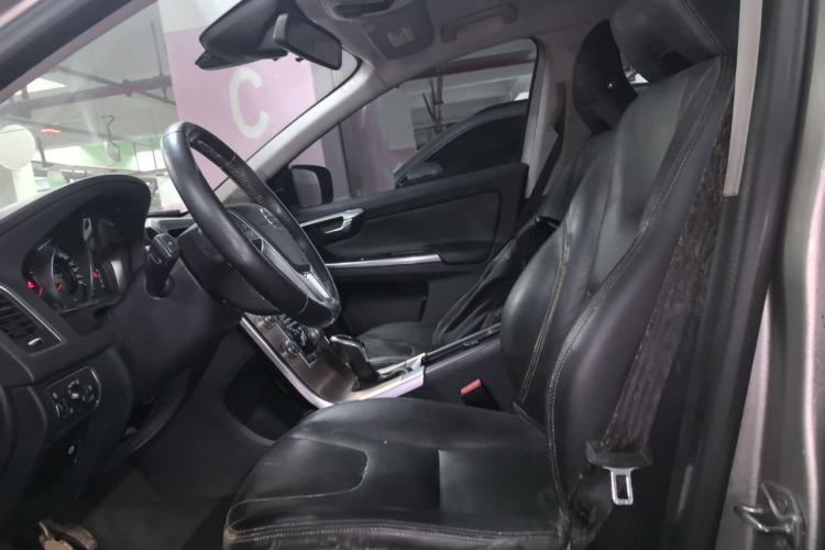 Used Volvo XC60 2016 T5 Smart Upgrade Model Left Front Seat