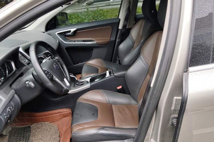 Used Volvo XC60 2016 T5 Smart Version Left Front Seat