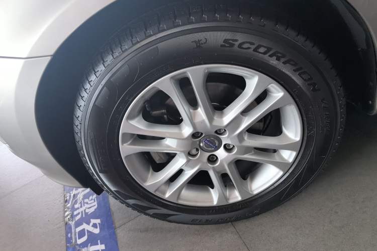 Used Volvo XC60 2016 T5 Smart Upgrade Model Left Front Wheel Hub