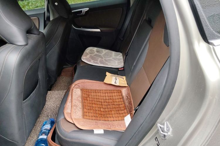 Used Volvo XC60 2016 T5 Smart Version Left Rear Seat