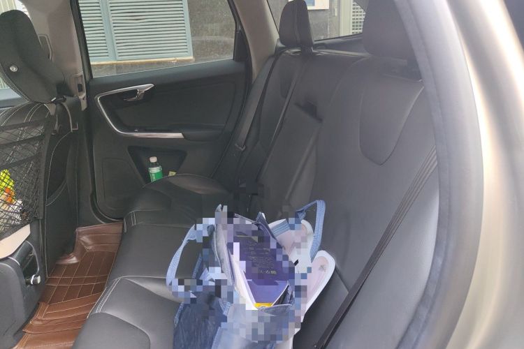 Used Volvo XC60 2016 T5 AWD Zhiyuan Edition Left Rear Seat