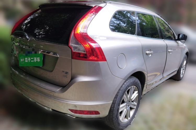 Used Volvo XC60 2016 T5 AWD Zhiyuan Edition Rear Right 45 Deg