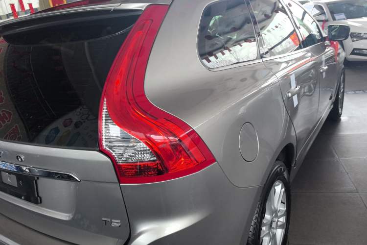 Used Volvo XC60 2016 T5 Smart Upgrade Model Right Rear Taillight