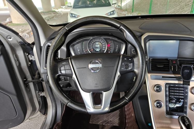 Used Volvo XC60 2016 T5 Smart Upgrade Model Steering Wheel