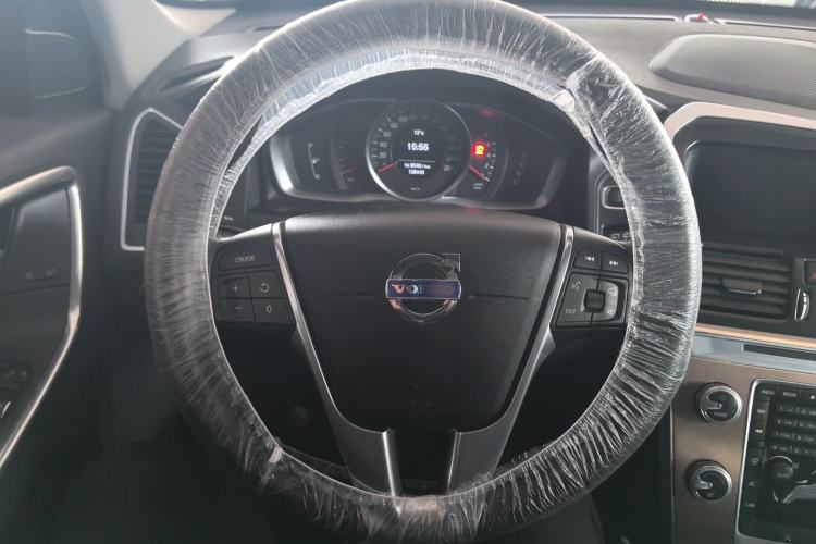 Used Volvo XC60 2016 T5 Smart Upgrade Model Steering Wheel