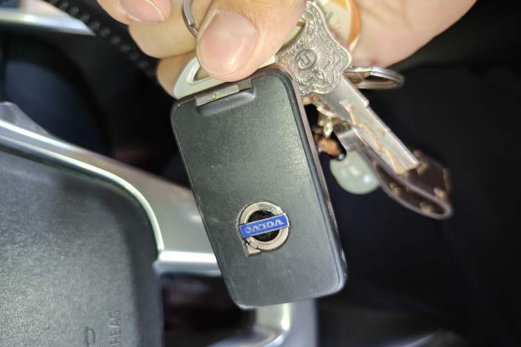 Used Volvo XC60 2016 T5 Smart Upgrade Model Vehicle Key
