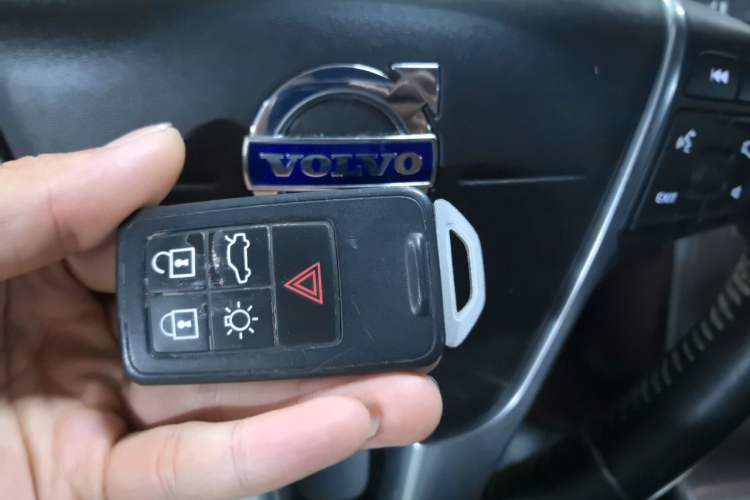 Used Volvo XC60 2016 T5 Smart Upgrade Model Vehicle Key