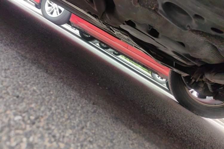 Used Volvo XC60 2016 T5 Smart Version Chassis Rear Left
