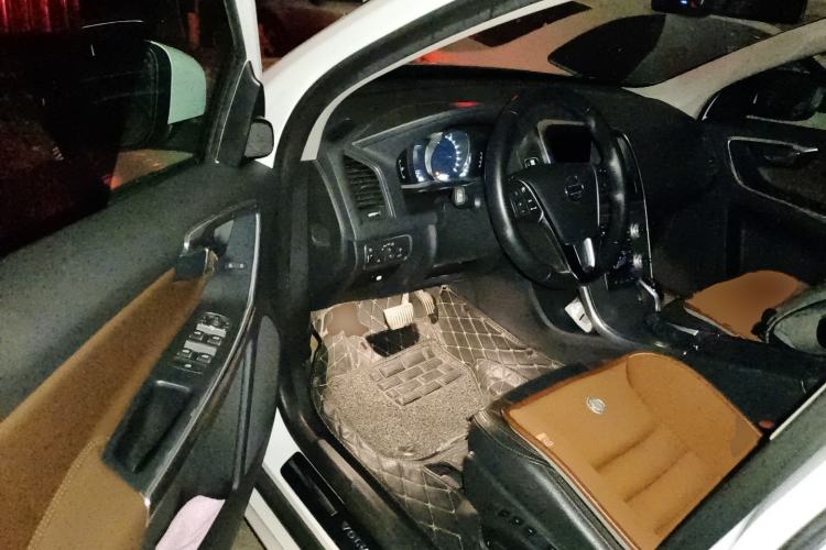 Used Volvo XC60 2016 T5 Smart Version Driver Seat