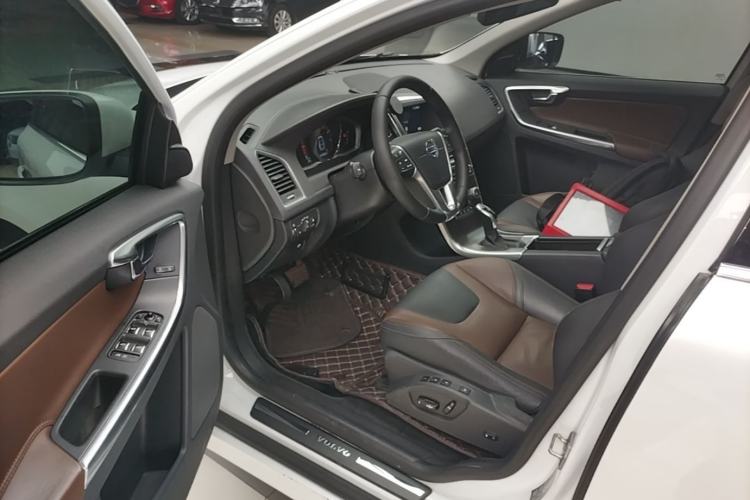 Used Volvo XC60 2016 T5 AWD Zhiyuan Edition Driver Seat