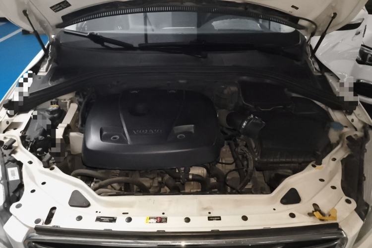 Used Volvo XC60 2016 T5 Smart Version Engine Bay