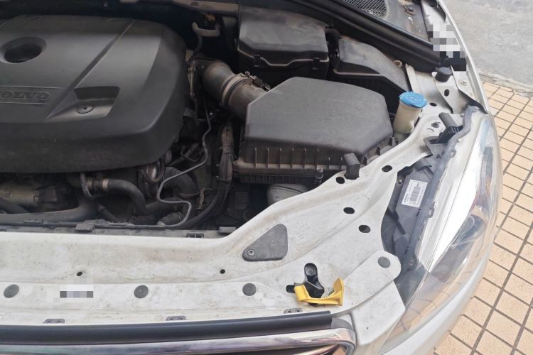 Used Volvo XC60 2016 T5 Smart Upgrade Model Engine Bay Left