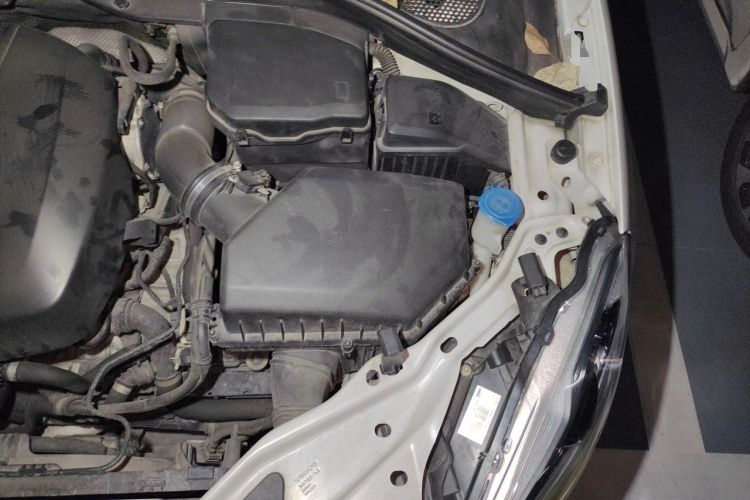 Used Volvo XC60 2016 T5 Smart Upgrade Model Engine Bay Left