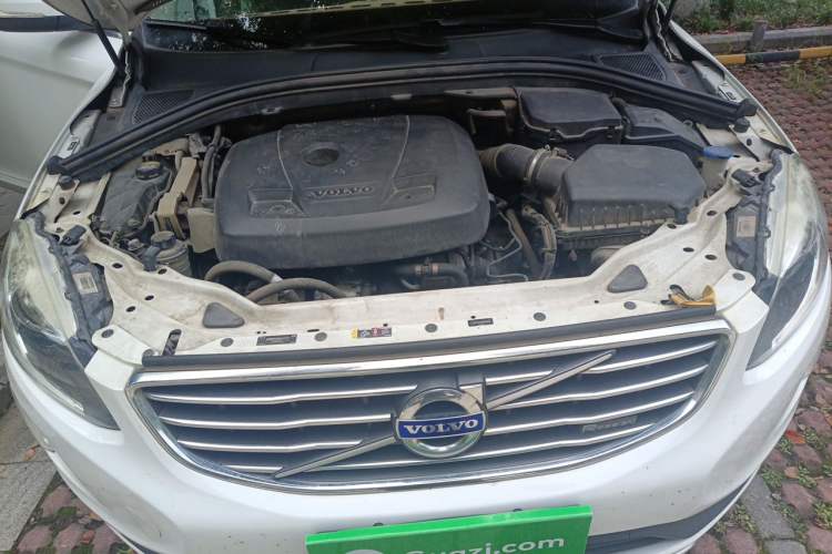Used Volvo XC60 2016 T5 Smart Drive Edition Engine Bay
