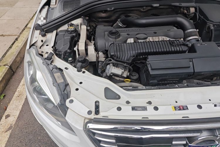 Used Volvo XC60 2016 T5 AWD Smart Drive Edition Engine Bay Right
