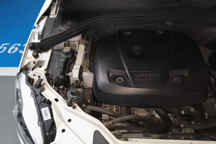 Used Volvo XC60 2016 T5 Smart Version Engine Bay Right