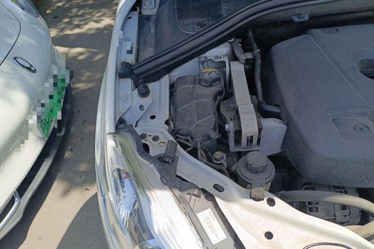 Used Volvo XC60 2016 T5 Smart Version Engine Bay Right