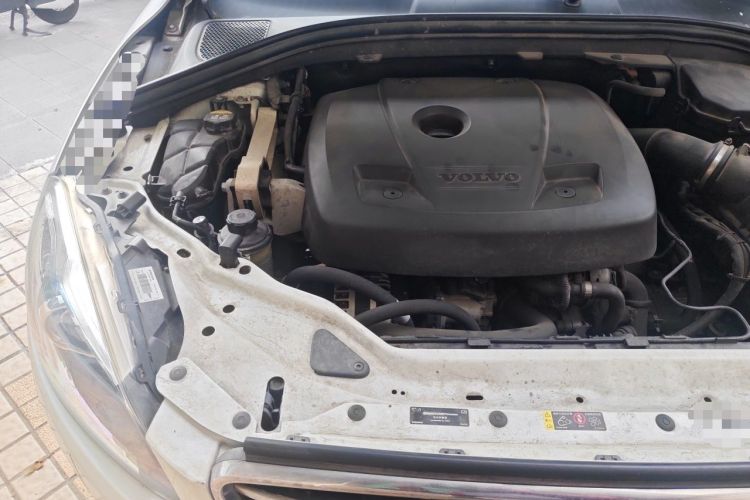 Used Volvo XC60 2016 T5 Smart Upgrade Model Engine Bay Right