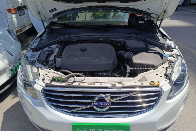 Used Volvo XC60 2016 T5 Smart Version Engine Bay