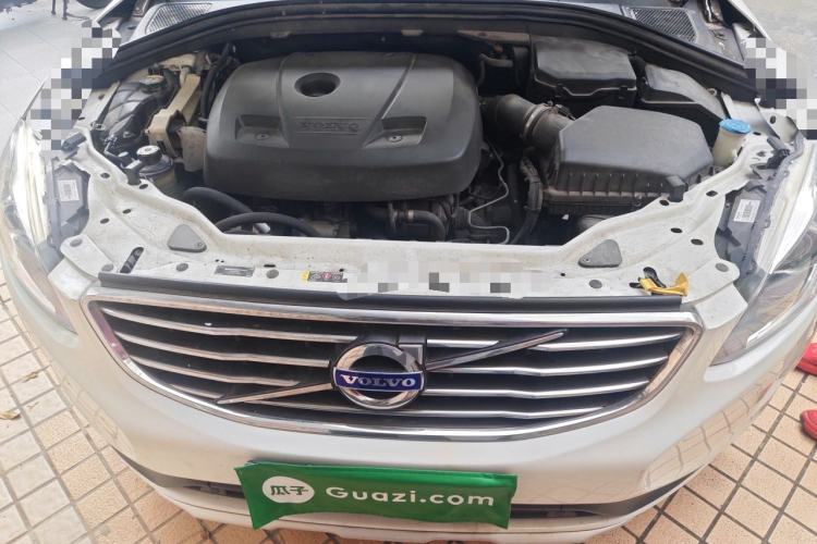 Used Volvo XC60 2016 T5 Smart Upgrade Model Engine Bay
