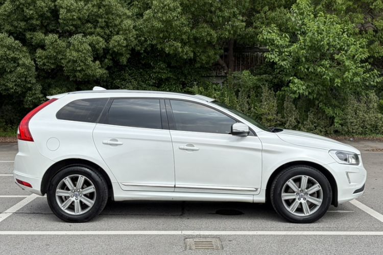 Used Volvo XC60 2016 T5 AWD Zhiyuan Edition Exterior 1
