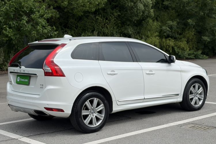 Used Volvo XC60 2016 T5 AWD Zhiyuan Edition Exterior 2