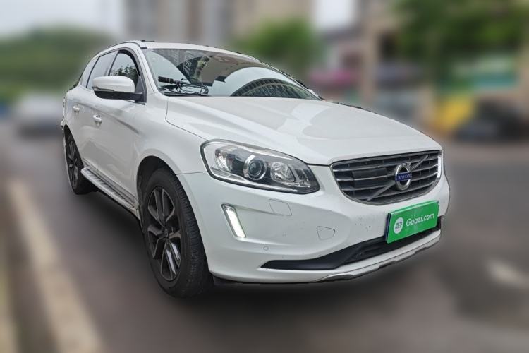 Used Volvo XC60 2016 T5 AWD Smart Drive Edition Front Right 45 Deg