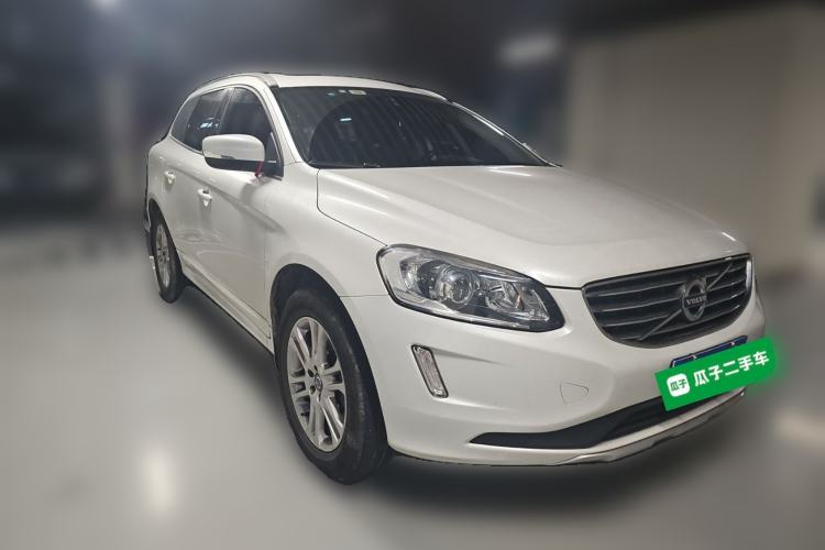Used Volvo XC60 2016 T5 Smart Drive Edition Front Right 45 Deg