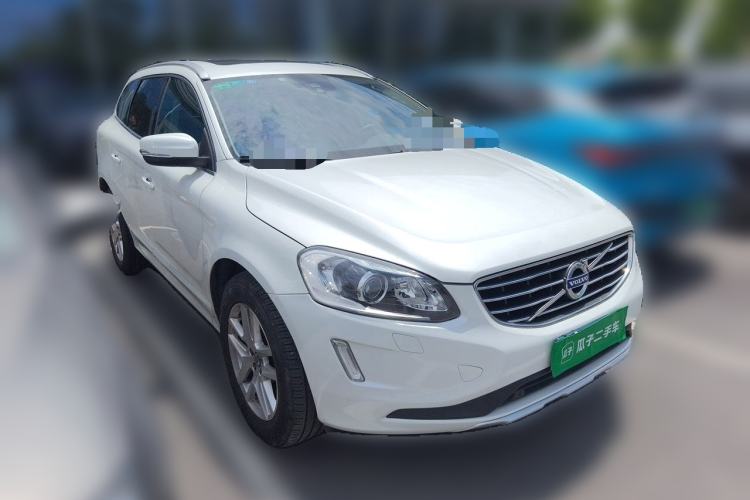 Used Volvo XC60 2016 T5 Smart Upgrade Model Front Right 45 Deg