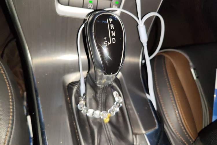 Used Volvo XC60 2016 T5 Smart Version Gear Lever