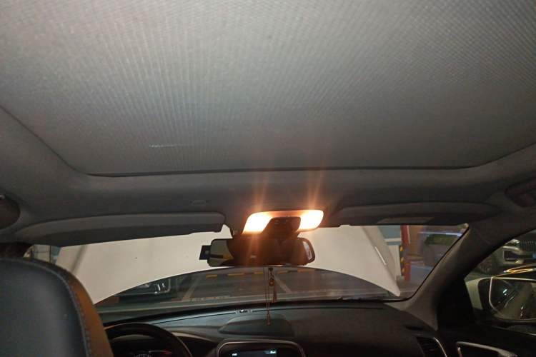 Used Volvo XC60 2016 T5 Smart Upgrade Model Headliner