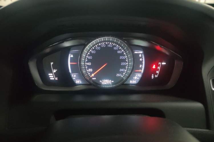 Used Volvo XC60 2016 T5 Smart Version Instrument Cluster