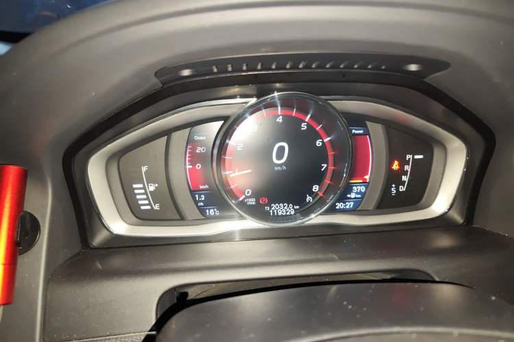 Used Volvo XC60 2016 T5 Smart Version Instrument Cluster