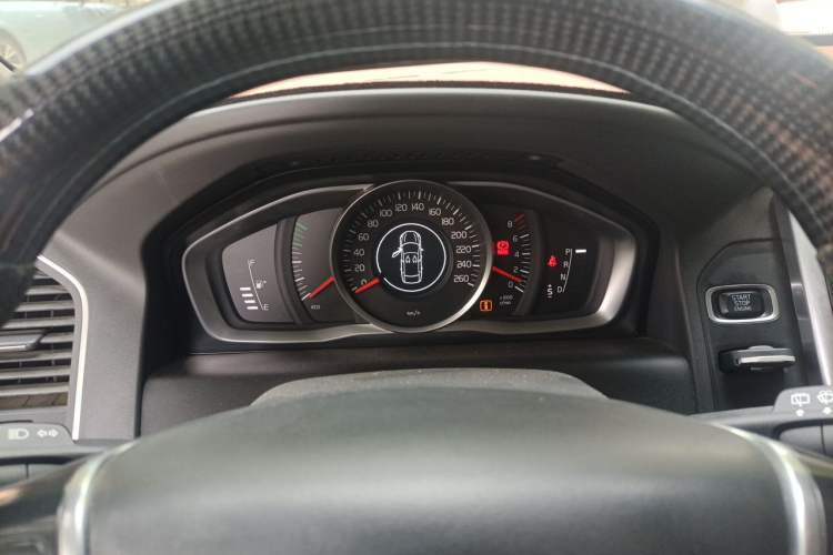 Used Volvo XC60 2016 T5 Smart Drive Edition Instrument Cluster