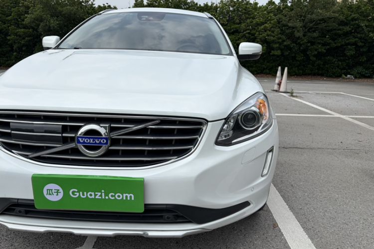 Used Volvo XC60 2016 T5 AWD Zhiyuan Edition Left Front Headlight