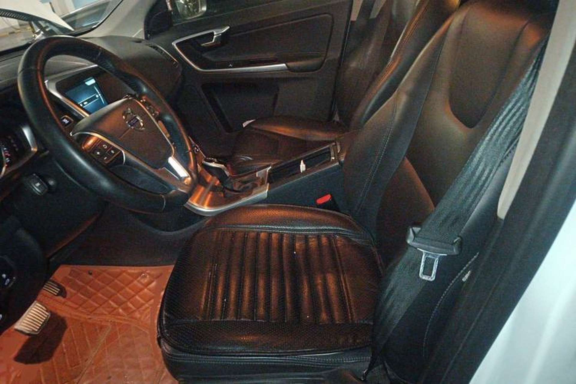 Used Volvo XC60 2016 T5 Smart Upgrade Model Left Front Seat