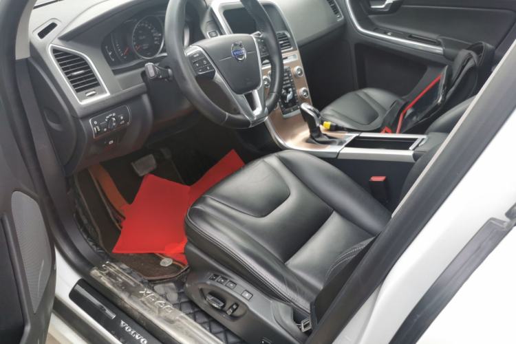 Used Volvo XC60 2016 T5 Smart Upgrade Model Left Front Seat