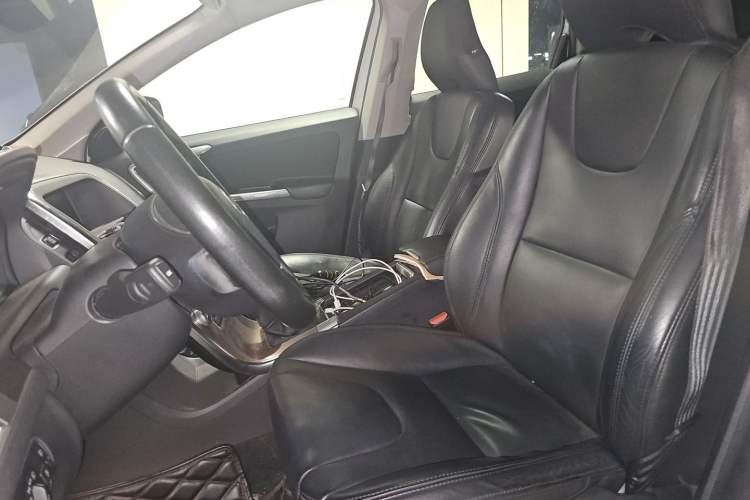 Used Volvo XC60 2016 T5 Smart Drive Edition Left Front Seat