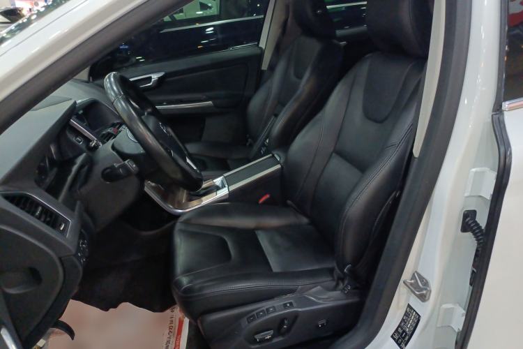 Used Volvo XC60 2016 T5 Smart Upgrade Model Left Front Seat