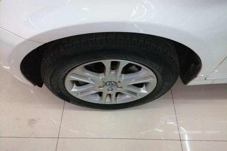 Used Volvo XC60 2016 T5 Smart Upgrade Model Left Front Wheel Hub