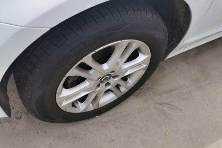 Used Volvo XC60 2016 T5 Smart Upgrade Model Left Front Wheel Hub