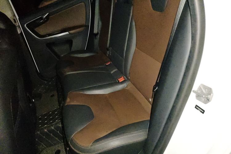 Used Volvo XC60 2016 T5 Smart Version Left Rear Seat