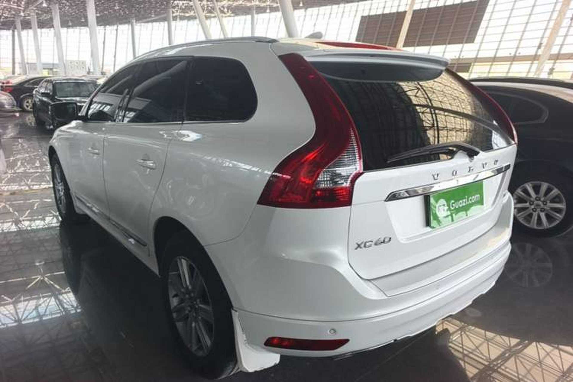 Used Volvo XC60 2016 T5 Smart Version Rear Left 45 Deg