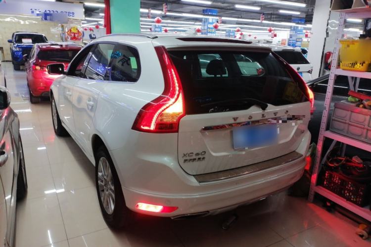Used Volvo XC60 2016 T5 Smart Upgrade Model Rear Left 45 Deg