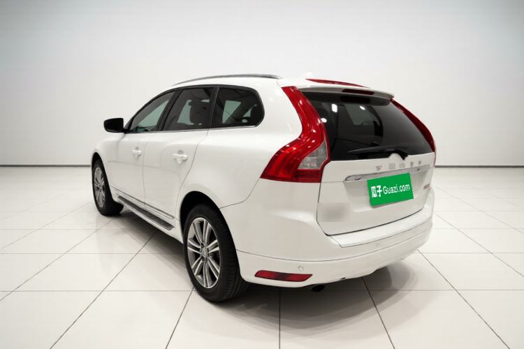 Used Volvo XC60 2016 T5 Smart Version Rear Left 45 Deg